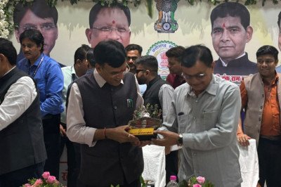 प्रदेश के चारों ईएसआईसी अस्पतालों के दिन जल्द बहुरेंगे, केंद्रीय श्रम और रोजगार मंत्री ने दिए निर्देश*