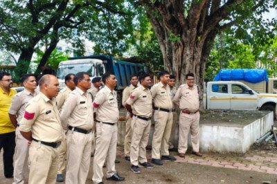 गेंड़ी और नारियल फेक प्रतियोगिता में कौशल दिखाया चाँपा पुलिस ने !