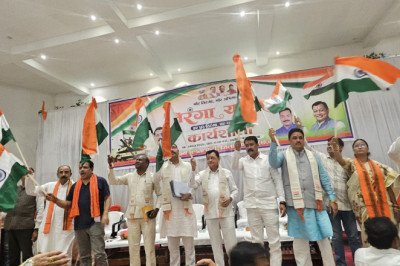 "मोर तिरंगा – मोर अभिमान": तिरंगे के सम्मान में राष्ट्रभक्ति से गूंज उठा कोरबा, भाजपा की कार्यशाला में दिखा जबरदस्त उत्साह