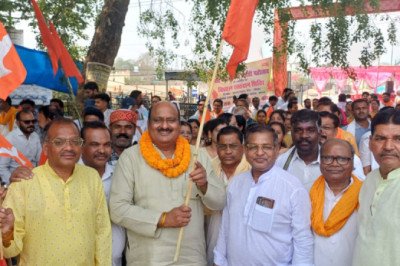 माता कर्मा की जयंती पर निकली भव्य शोभायात्रा, पूर्व मंत्री जयसिंह अग्रवाल ने थामी ध्वजा*