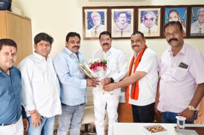 बिग ब्रेकिंग कोरबा,,,बड़ी जिम्मेदारी के साथ भाजपा व्यापार प्रकोष्ठ के सह संयोजक बनाये गए संजय पाण्डेय (सोनू )...