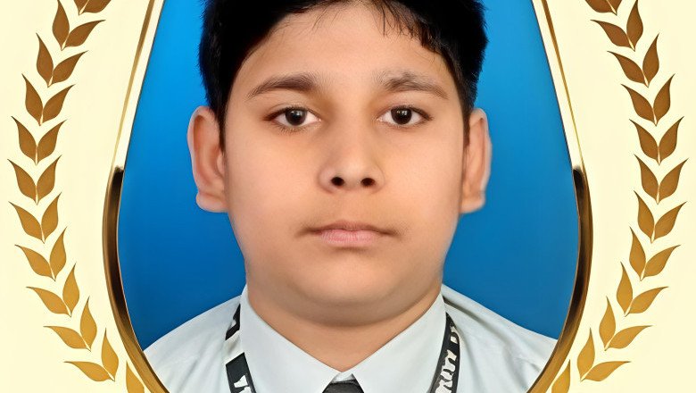 सृजन दुबे सेंट जेवियर स्कूल कोरबा कक्षा दसवीं में 95% प्रतिशत अंक लाकर नाम रोशन किया