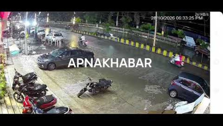 बिग ब्रेकिंग....हवा में उछल डिवाइडर पार पहुंचा युवक,पहले कार से टकराई बाइक,, लाइव विडियो देखिये....